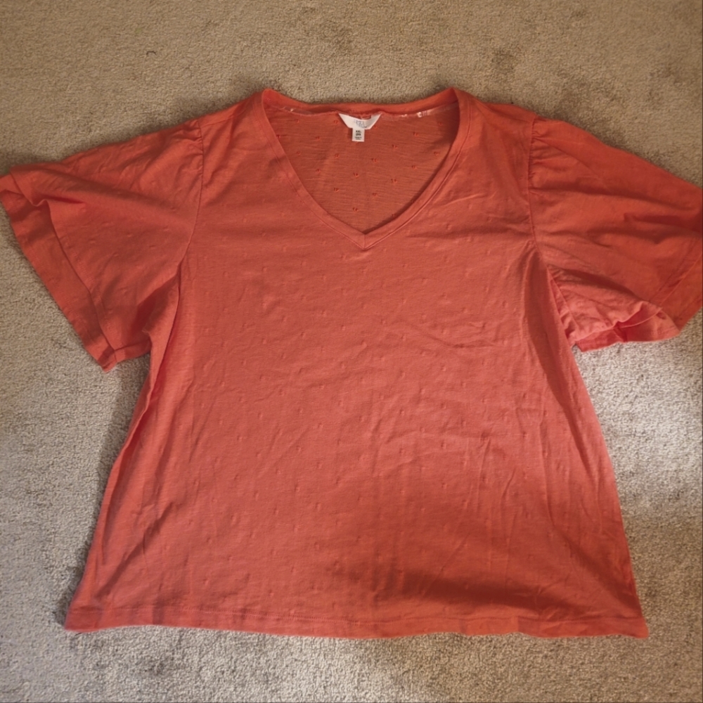 Ruffle tee